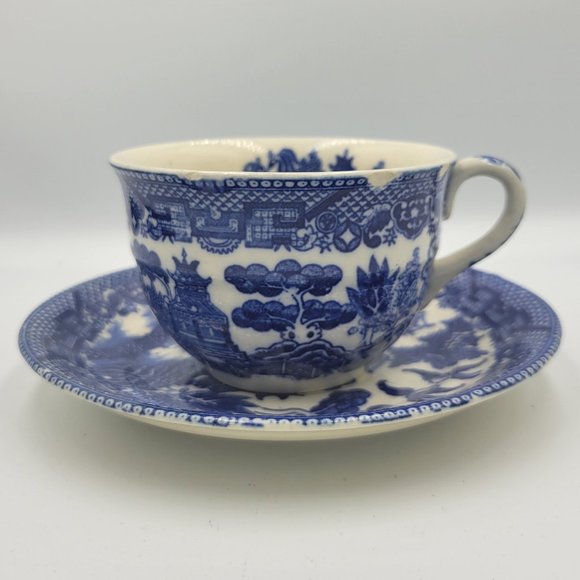 Blue Willow Japan Cup and Saucer - Picture 6 of 6